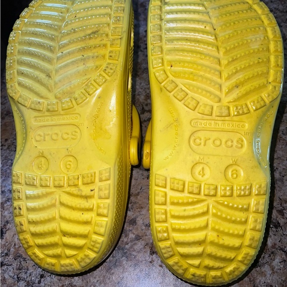 CROCS SIZE 6 WMNS - Picture 4 of 4